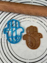 Load image into Gallery viewer, Set of 6 Hamsa Cookie Cutter & Mold