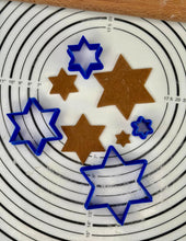 Load image into Gallery viewer, Set if 4 Davids Star Magen David Cake Biscuit and Cookie Cutters