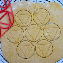 Load image into Gallery viewer, Purim Hamentashen Humentashen x7 MultiCutter Cereal Oznei Haman Cookie Cutter Mold Produced by 3D Kitchen Art