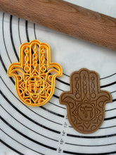 Load image into Gallery viewer, Hamsa Chai Cookie Cutter