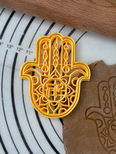 Load image into Gallery viewer, Hamsa Chai Cookie Cutter