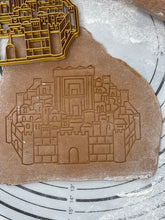 Load image into Gallery viewer, Organic Gingerbread Cookie Dough "Classic" Ready-to-Bake (Roll Out) (1.8 lb +-680g)