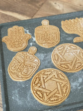 Load image into Gallery viewer, Set of 4 Cookie Cutters & Molds Hamsa, Magen David, (David's Star) Hanukkah (Menorah) Savivon (Dradel) 4.5"