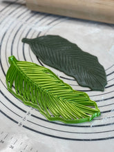 Load image into Gallery viewer, Palm Tree Branch