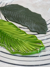 Load image into Gallery viewer, Palm Tree Branch