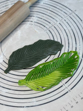 Load image into Gallery viewer, Palm Tree Branch