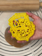 Load image into Gallery viewer, Set of 5 Hogwarts Houses, Gryffindor, Slytherin, Hufflepuff, Ravenclaw Logos Cookie Cutter & Mold