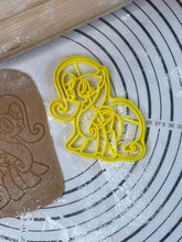 Load image into Gallery viewer, Fluttershy