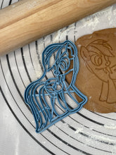 Load image into Gallery viewer, Rainbow Dash