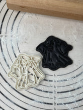 Load image into Gallery viewer, Set of 6 Halloween Cookie Cutters