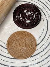 Load image into Gallery viewer, Platform 9 3/4 Platform 9 and 3 quarters