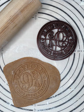 Load image into Gallery viewer, Platform 9 3/4 Platform 9 and 3 quarters