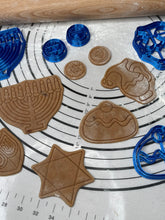 Load image into Gallery viewer, Set of 7 Hanukkah Cookie Cutters and Molds Produced by 3D Kitchen Art