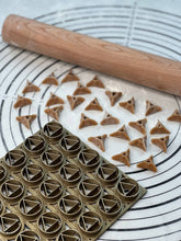 Load image into Gallery viewer, Purim Hamentashen MultiCutter x25