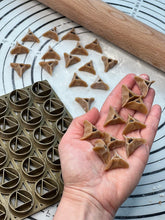 Load image into Gallery viewer, Purim Hamentashen MultiCutter x25