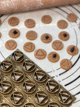 Load image into Gallery viewer, Purim Hamentashen MultiCutter x25
