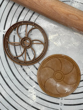 Load image into Gallery viewer, Vikings Shield