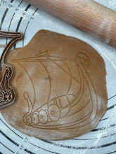Load image into Gallery viewer, Vikings Ship Drekar Drakkar Viking Longship