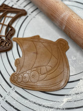 Load image into Gallery viewer, Vikings Ship Drekar Drakkar Viking Longship