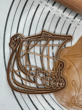 Load image into Gallery viewer, Vikings Ship Drekar Drakkar Viking Longship