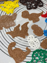 Load image into Gallery viewer, Set of 6 Baby Dinosaurs Cookie Cutter Mold 5-Inch-Scale Produced by 3D Kitchen Art