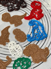 Load image into Gallery viewer, Set of 6 Baby Dinosaurs Cookie Cutter Mold 5-Inch-Scale Produced by 3D Kitchen Art