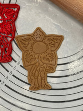 Load image into Gallery viewer, The Demogorgon Stranger Things Cookie Cutter