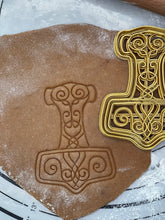 Load image into Gallery viewer, Vikings Golden Mjolner