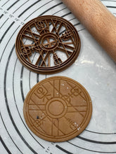 Load image into Gallery viewer, Vikings Shield King Harald Finehair’s