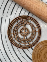 Load image into Gallery viewer, Vikings Shield Dragon Shield