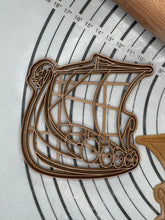 Load image into Gallery viewer, Vikings Ship Drekar Drakkar Viking Longship