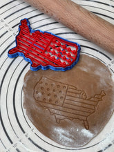 Load image into Gallery viewer, USA Map Flag Cookie Cutter & Mold 3.2” Produced by 3D Kitchen Art
