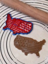 Load image into Gallery viewer, USA Map Flag Cookie Cutter & Mold 3.2” Produced by 3D Kitchen Art