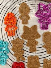 Load image into Gallery viewer, Set of 6 L.O.L Surprise Dolls