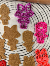 Load image into Gallery viewer, Set of 6 L.O.L Surprise Dolls