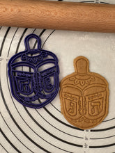 Load image into Gallery viewer, Savivon (Dradel) Cookie Cutter & Mold 4.7"