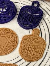 Load image into Gallery viewer, Set of 4 Cookie Cutters & Molds Hamsa, Magen David, (David's Star) Hanukkah (Menorah) Savivon (Dradel) 4.5"