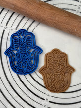 Load image into Gallery viewer, Set of 6 Hamsa Cookie Cutter &amp; Mold
