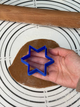 Load image into Gallery viewer, Set if 4 “David’s Star” Cake, Biscuit &amp; Cookie Cutters
