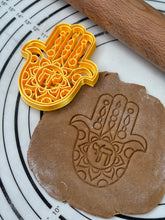 Load image into Gallery viewer, Hamsa Chai Cookie Cutter
