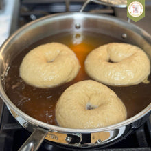 Load image into Gallery viewer, Sourdough Bagels Recipe

