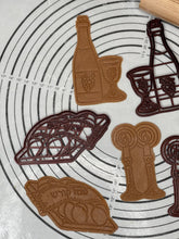 Load image into Gallery viewer, Set of 3 Shabbat, Shabbos, Shabbath Cookie Cutters &amp; Molds
