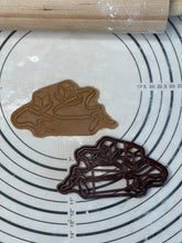 Load image into Gallery viewer, Premium Quality Set of 3 Bar Mizvah, Boy with Torah, Tefillin, Number 13, Cookie Cutters &amp; Molds Produced by 3D Kitchen Art
