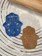 Load image into Gallery viewer, Hamsa Cookie Cutter &amp; Mold
