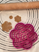 Load image into Gallery viewer, Premium Quality Set if 7 “Flower” Cake, Biscuit &amp; Cookie Cuttes Produced by 3D Kitchen Art
