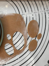 Load image into Gallery viewer, Premium Quality Set if 7 “Oval” Cake, Biscuit &amp; Cookie Cuttes Produced by 3D Kitchen Art
