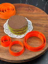 Load image into Gallery viewer, Copy of Set of 5 “Circle” Cake, Biscuit &amp; Cookie Cuttes
